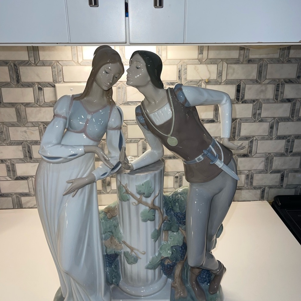 Lladró Romeo & Juliet